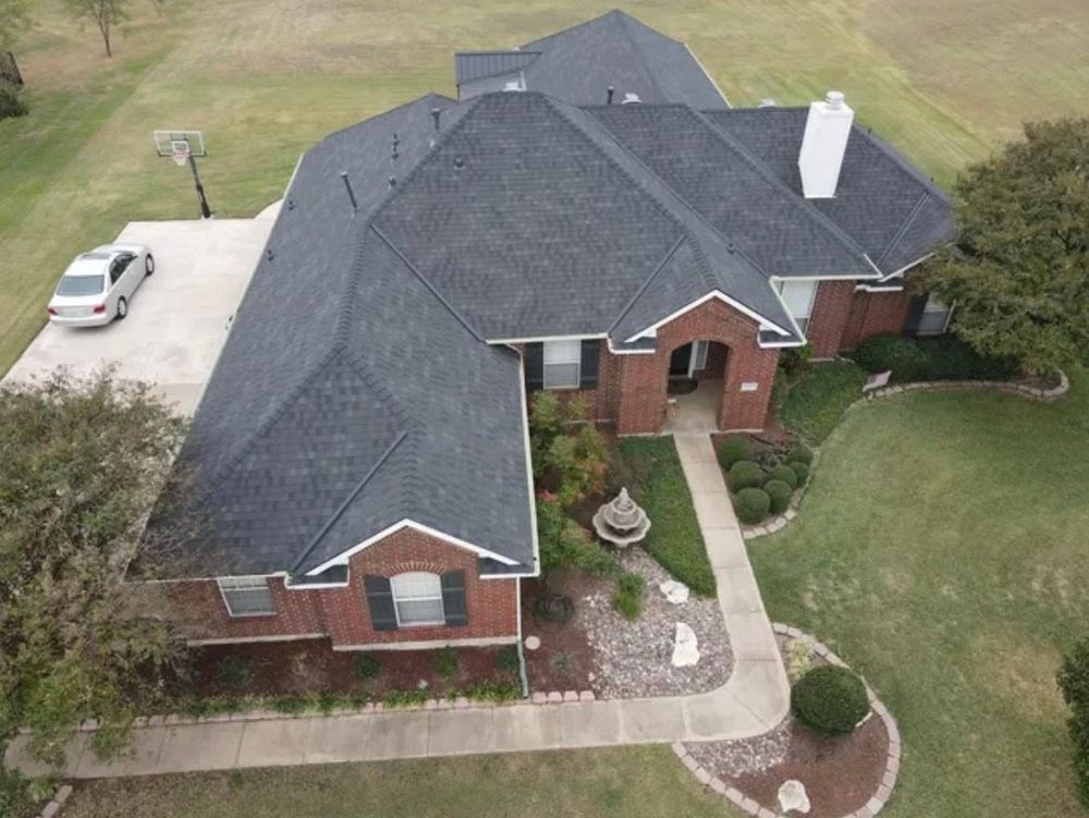 🖤 The Case for Choosing a Black Dimensional Roof in Texas